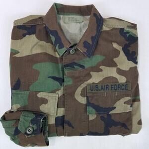 Vintage U.S. Air Force BDU Coat Mens Small Regular Woodland Camo Patches 90s